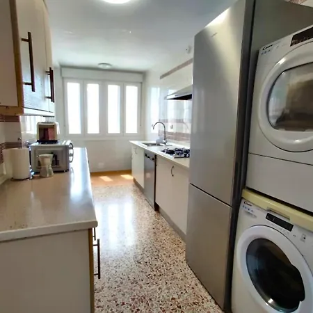 아파트 Piso Cerca Playa Con 2 Duchas Y 5 Aires Acondicionados 알메리아